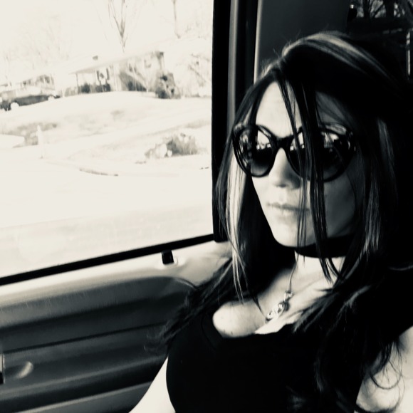 Meet your Posher, Stacey - Picture 1 of 1